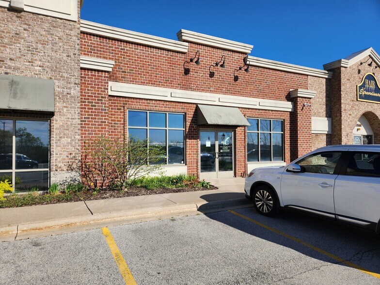 More Photos Of 1255-1263 S Monroe Ave, Green Bay Unknown For Lease