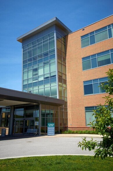 More Photos Of 1011 Bowles Ave, Fenton Medical For Lease