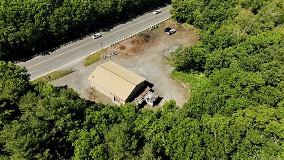 More Photos Of 86 Eastman St, Mansfield Specialty For Sale