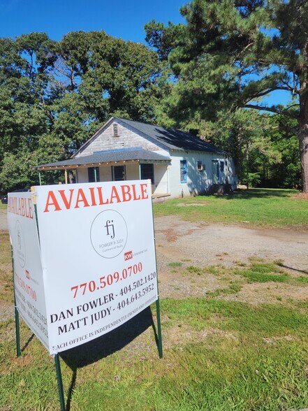 More Photos Of 6795 Keith Bridge Rd, Gainesville Restaurant For Lease