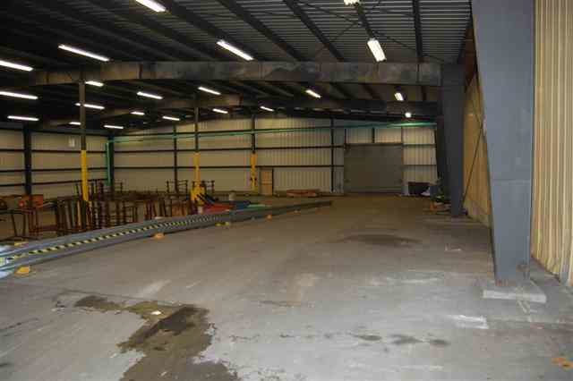 More Photos Of 1 Municipal Dr, Carrollton Distribution For Lease
