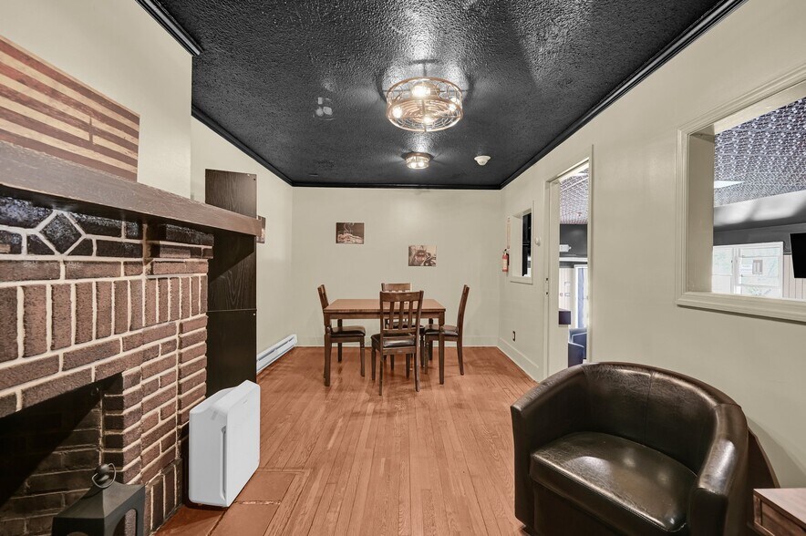 More Photos Of , Mamaroneck Unknown For Sale