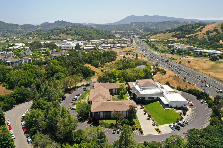 More Photos Of 165-185 N Redwood Dr, San Rafael Office For Lease