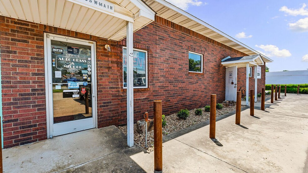 More Photos Of 65 W Main St, Farmington Freestanding For Sale
