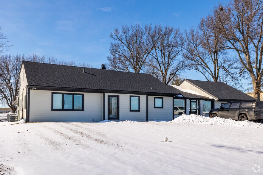 Primary Photo Of 1600 SW Market St, Lee's Summit Office For Sale