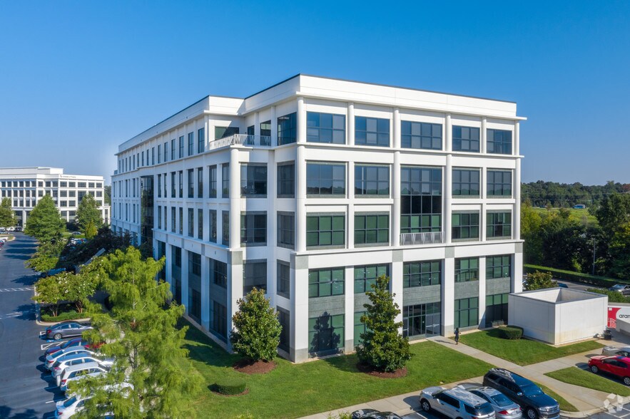 More Photos Of 3700 Arco Corporate Dr, Charlotte Office For Lease