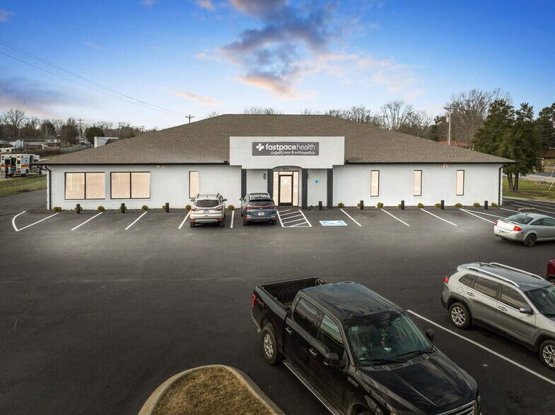 Primary Photo Of 931 Old Smithville Rd, McMinnville Medical For Lease