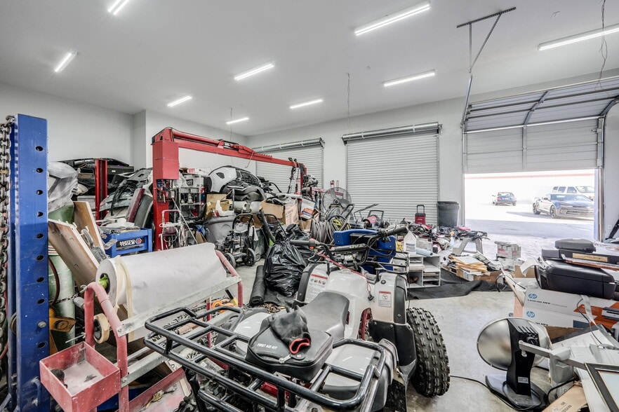 More Photos Of 2661 Walnut Hill Ln, Dallas Auto Dealership For Sale