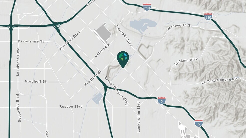 More Photos Of 9500 El Dorado Ave, Sun Valley Warehouse For Lease