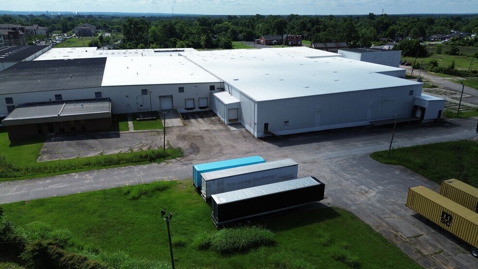 More Photos Of 1621 15th St, Augusta Warehouse For Lease