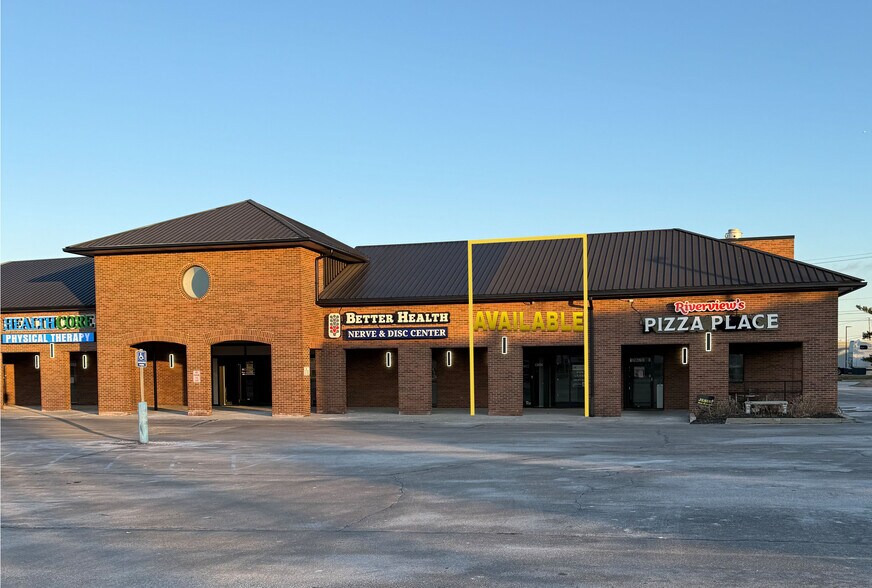 More Photos Of 13620-13720 Sibley Rd, Riverview General Retail For Lease