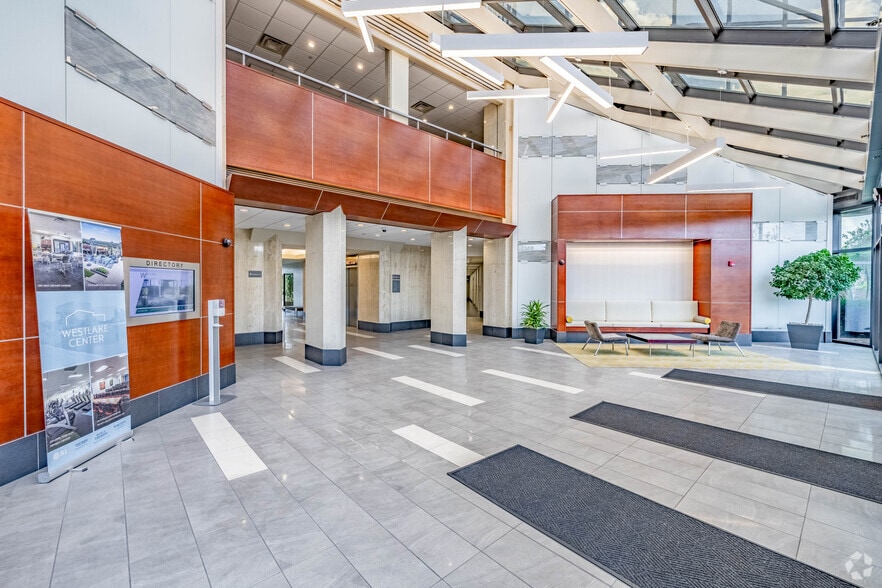 Primary Photo Of 4555 Lake Forest Dr, Blue Ash Office For Lease