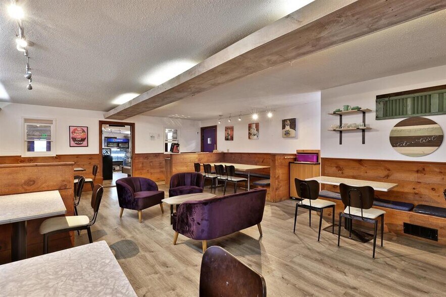 More Photos Of 5501 Route 4, Killington Restaurant For Sale