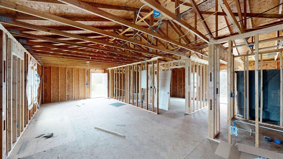 More Photos Of 57 Mill St, Cave Spring Multifamily For Sale