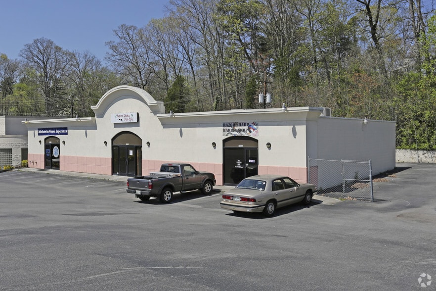 More Photos Of 9053 Middlebrook Pike, Knoxville Freestanding For Sale