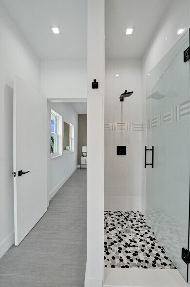 More Photos Of 1220-1226 NE 15th Ave, Fort Lauderdale Apartments For Sale