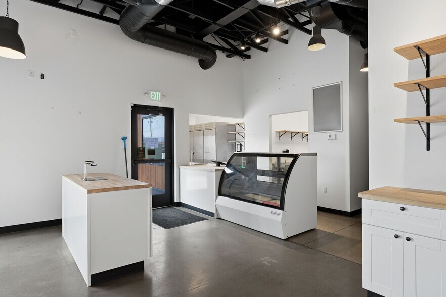 More Photos Of 1802 1st, Yakima Restaurant For Lease