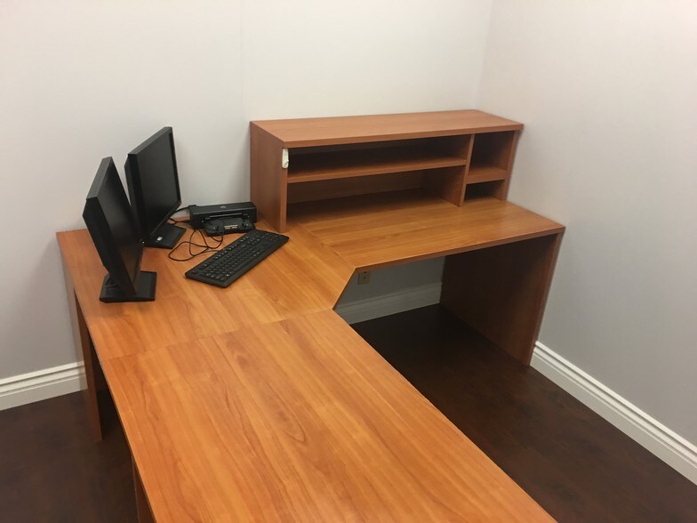 More Photos Of 100 S Citrus Ave, Covina Office For Sale