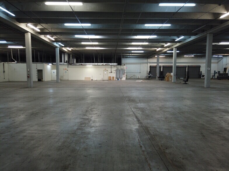 More Photos Of 10880 NW 30th St, Doral Warehouse For Sale