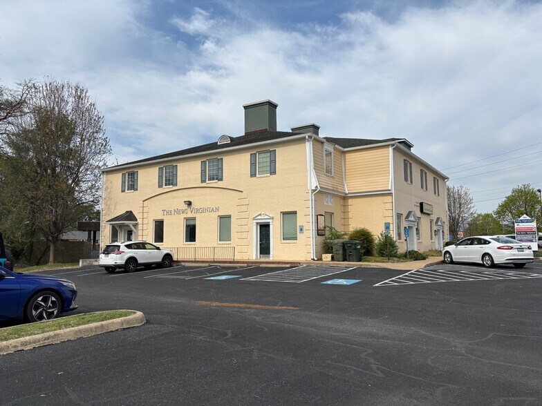 More Photos Of 201 Rosser Ave, Waynesboro Medical For Lease