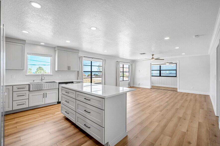 More Photos Of 3800 S US Highway 1, Grant-Valkaria Marina For Lease