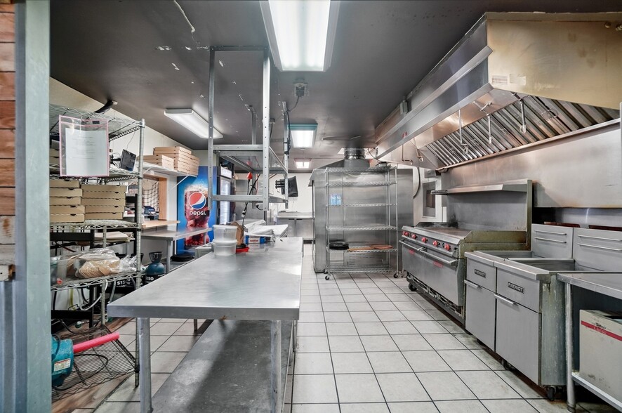 More Photos Of 15641 Oh-235, Belle Center Freestanding For Sale