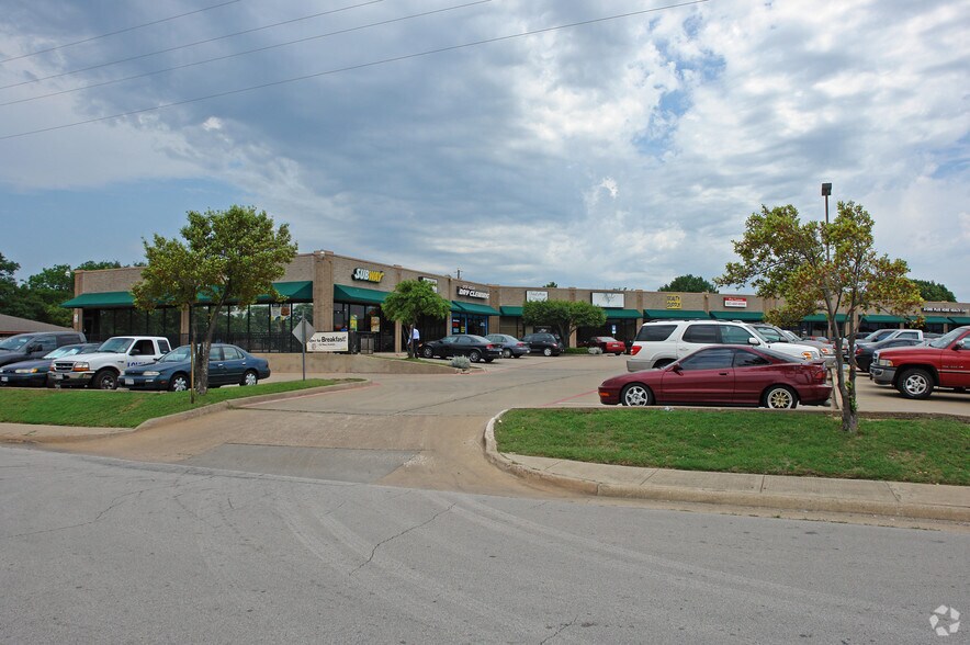 More Photos Of 107 N Cedar Ridge Dr, Duncanville Unknown For Lease