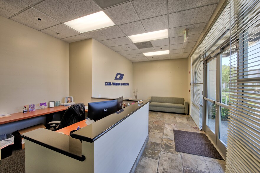 More Photos Of 11840 Pierce St, Riverside Office For Lease