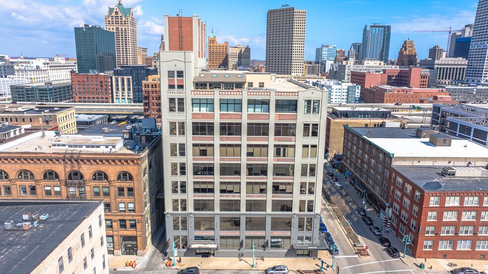 More Photos Of 320 E Buffalo St, Milwaukee Office For Lease