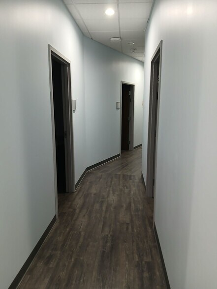 More Photos Of 4130 N Broadway St, Chicago Storefront For Lease