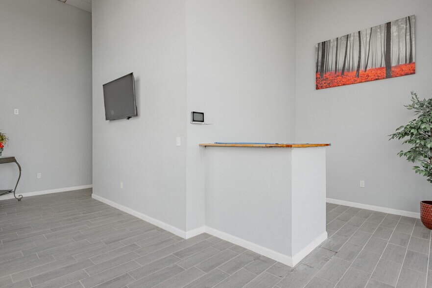 More Photos Of 1881 S Redline Ave, Odessa Industrial For Sale