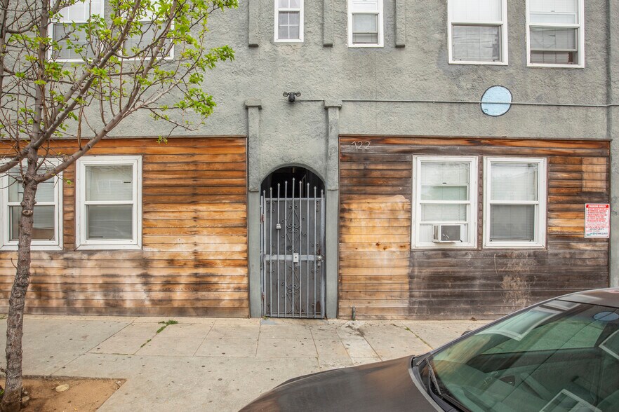 More Photos Of 722 S Ford Blvd, Los Angeles Apartments For Sale
