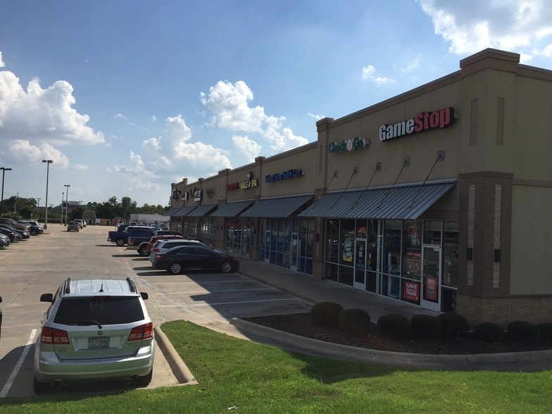 More Photos Of 1707 S Broadway St & Hwy 11, Sulphur Springs Unknown For Lease
