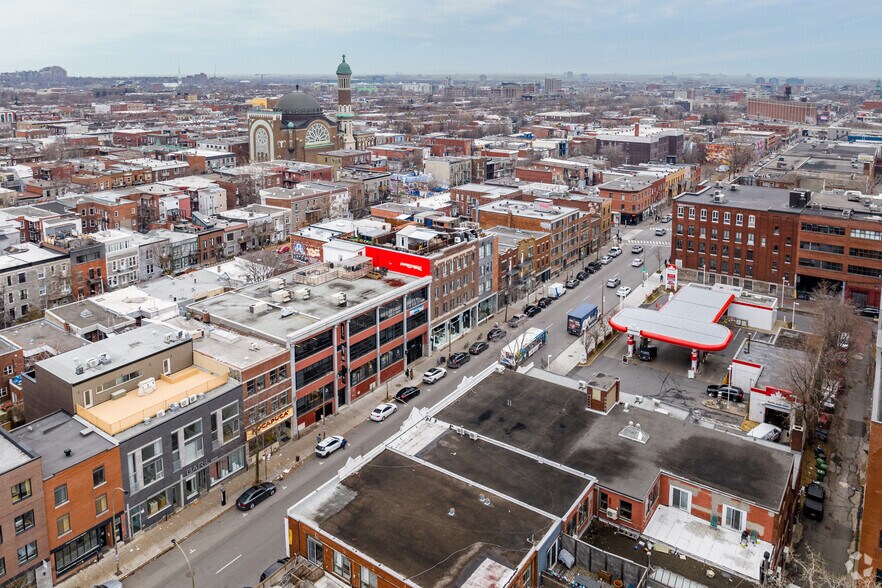 More Photos Of 5428 Boul Saint-Laurent, Montréal Apartments For Sale