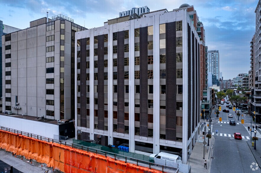 More Photos Of 1255 Bay St, Toronto Office For Sale