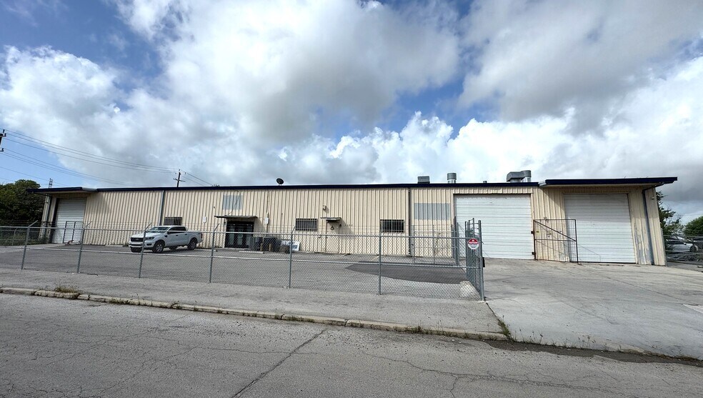 Primary Photo Of 1222 Chulie Dr, San Antonio Warehouse For Lease
