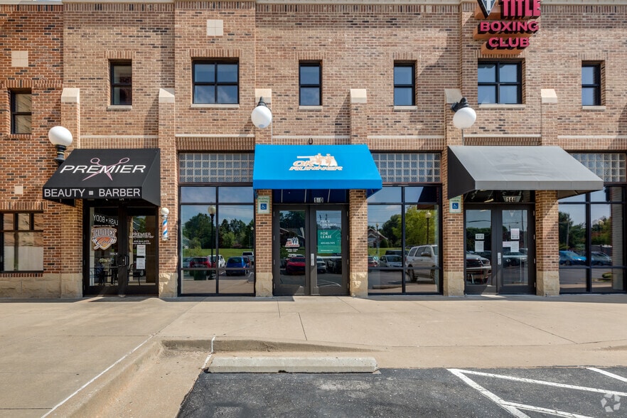 More Photos Of 1489 E 15th St, Edmond Unknown For Lease