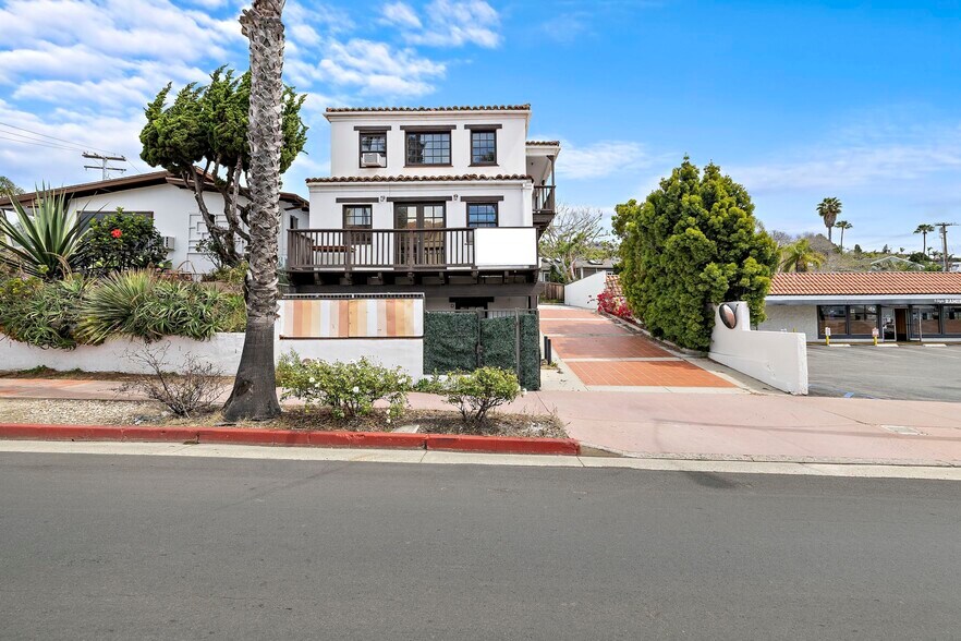 More Photos Of 2011 S El Camino Real, San Clemente Freestanding For Sale