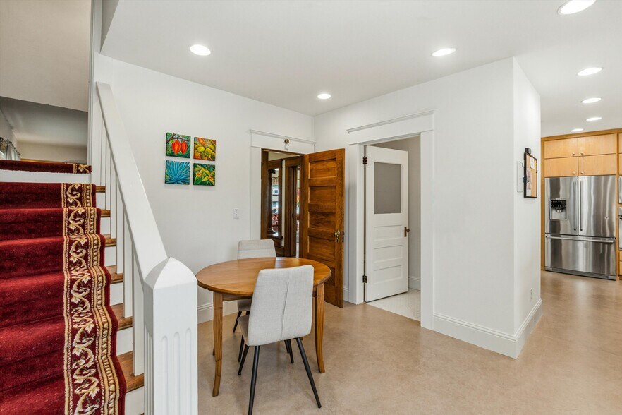 More Photos Of 340 NW 7th St, Corvallis Office Residential For Sale
