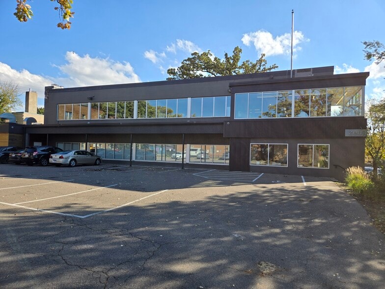 More Photos Of 2429 Nicollet Ave, Minneapolis Loft Creative Space For Lease