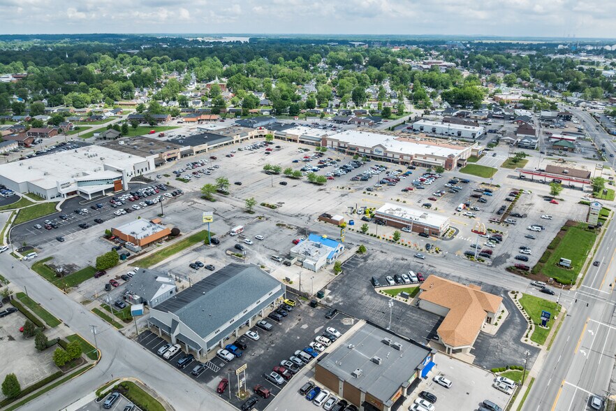 More Photos Of 2630 Frederica St, Owensboro Supermarket For Lease