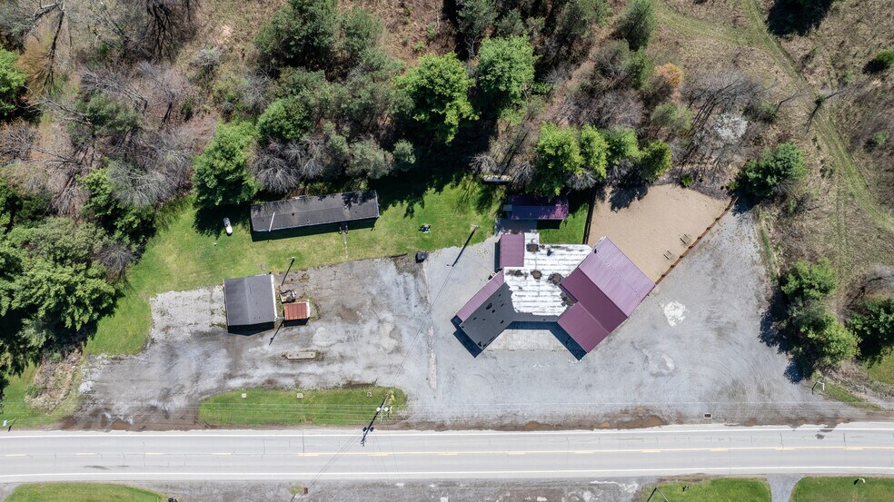 More Photos Of 2862 Route 38, Emlenton Bar For Sale