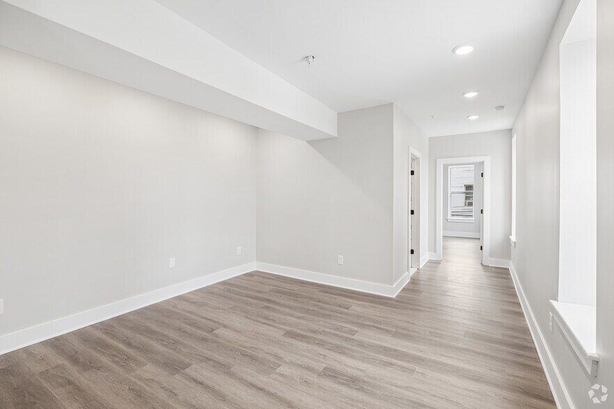More Photos Of 22 N King St, Gloucester City Storefront Retail Residential For Sale