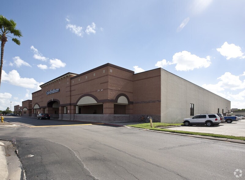 Primary Photo Of 2224 Camelot Dr, Harlingen Medical For Lease