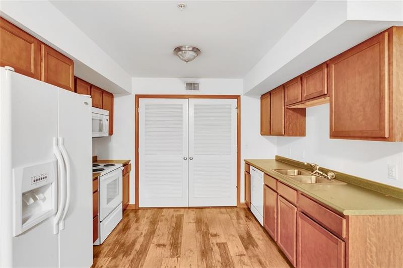 More Photos Of 456 2nd St, California Apartments For Sale