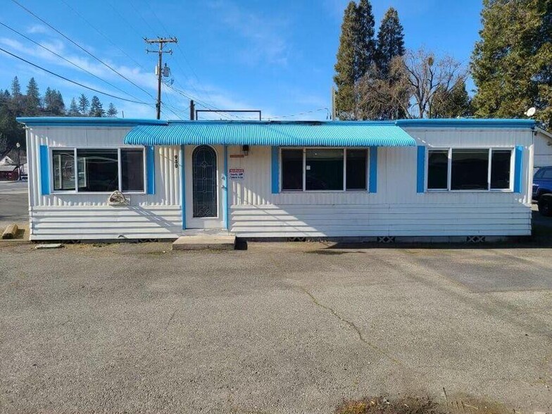 Primary Photo Of 950 Rogue River Hwy, Grants Pass Office For Sale