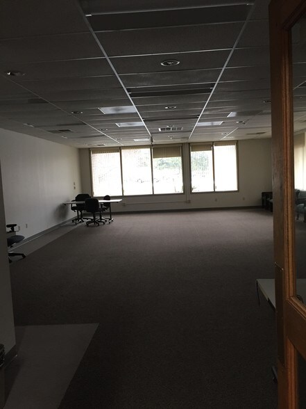 More Photos Of 650 Wilson Ln, Mechanicsburg Office For Lease