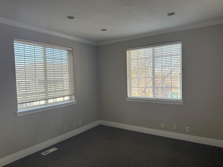 More Photos Of 11075 S State St, Sandy Office For Lease