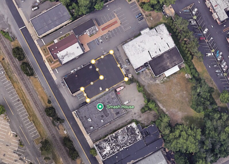 More Photos Of 711 Broadway, Westwood Warehouse For Lease