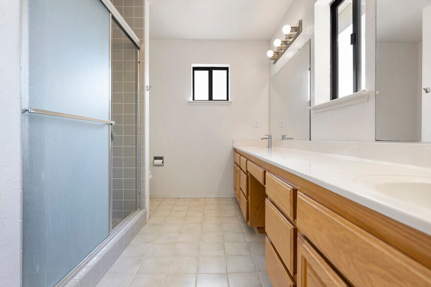 More Photos Of 9930 Calvine Rd, Sacramento Apartments For Sale